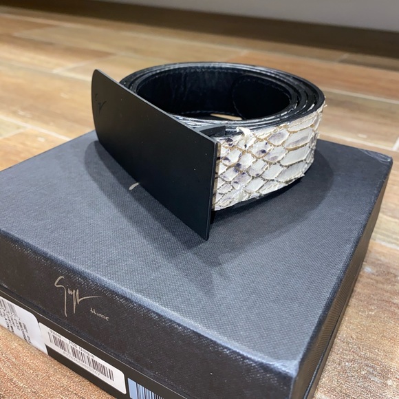 Giuseppe Zanotti Mens Python Embossed Belt size 105 - Picture 3 of 5